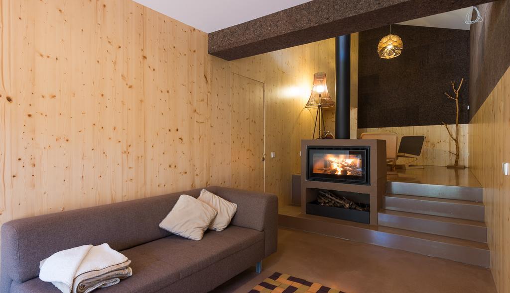 Vale Do Ninho Nature Houses Ferraria de São João Room photo